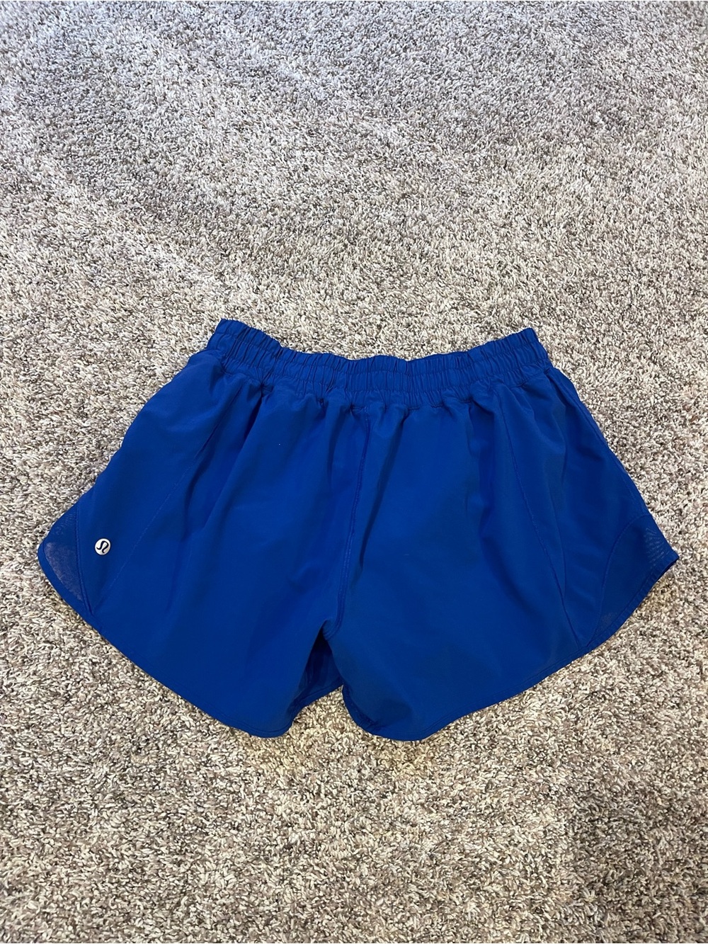 Lululemon Jet Stream Hotty Hot Short II *Long 4" Size 8 - Picture 3 of 8